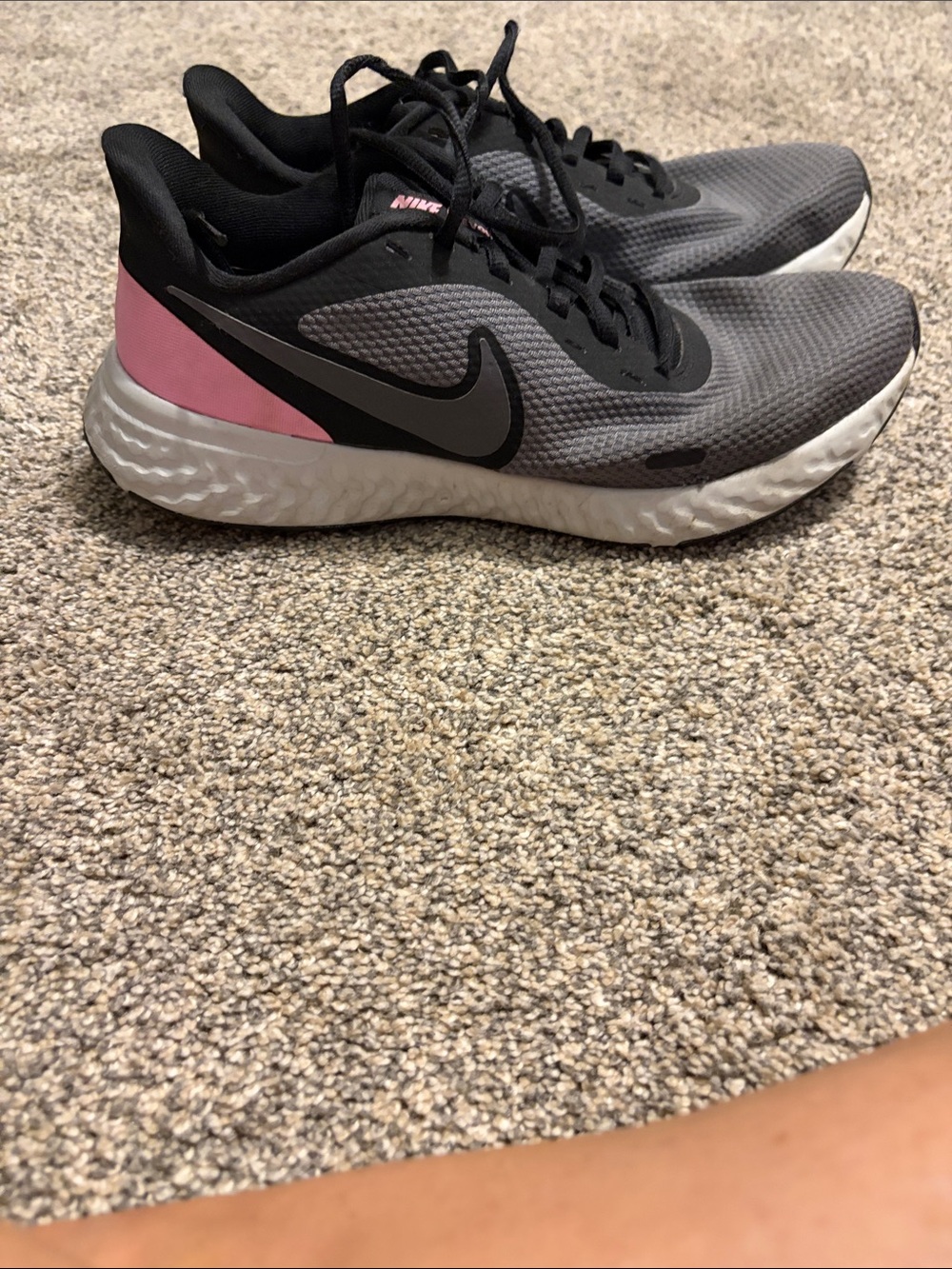Nike Women’s Gray Pink Black Sneakers shoes